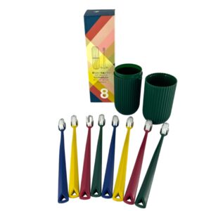 SET DE CEPILLOS DE DIENTES 8 UND
